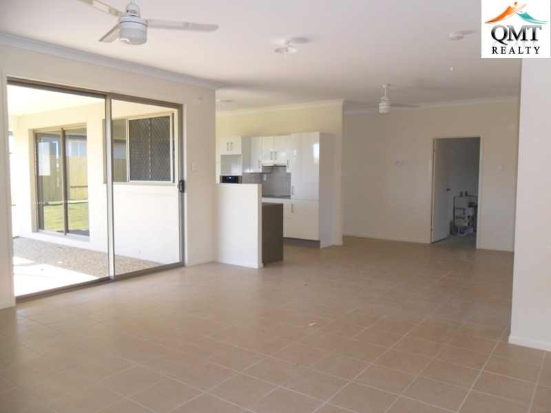14 Iris Court, Yamanto QLD 4305
