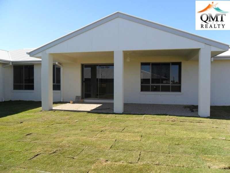 9 Iris Court, Yamanto QLD 4305
