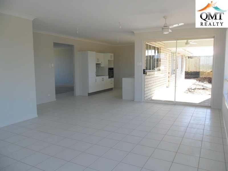 1 Iris Court, Yamanto QLD 4305