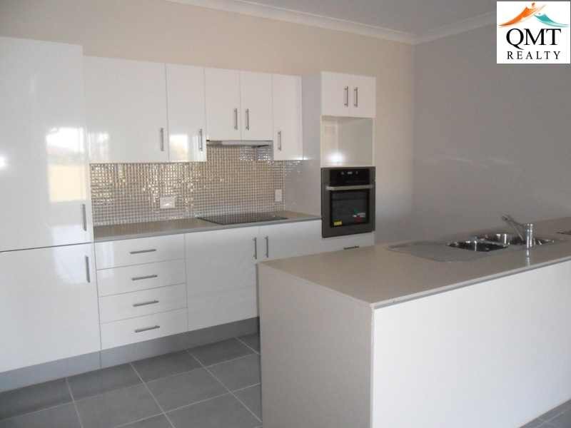Yamanto QLD 4305