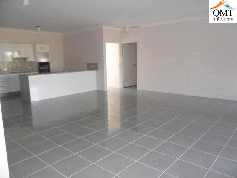 Yamanto QLD 4305