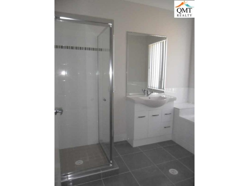 Yamanto QLD 4305