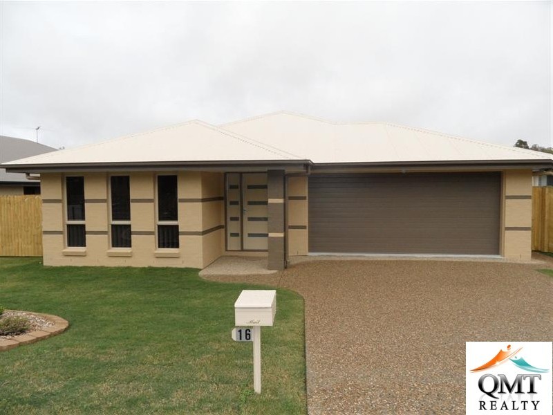 16 Dily Street, Hillcrest QLD 4118
