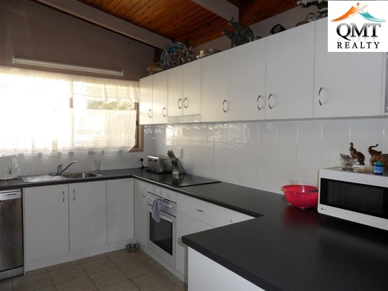 15 Rhodes Street, Loganlea QLD 4131