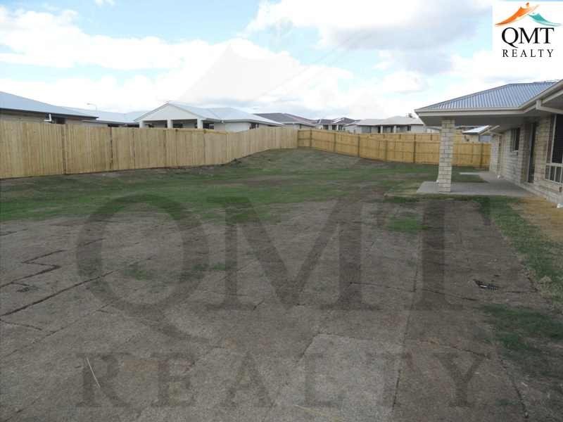 10 Petal Place, Yamanto QLD 4305