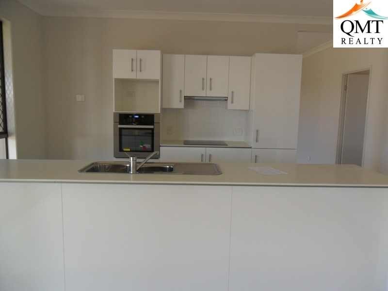 Yamanto QLD 4305