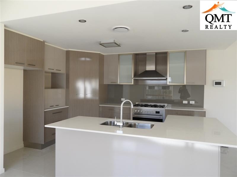 7b Gamenya Drive, Springwood QLD 4127