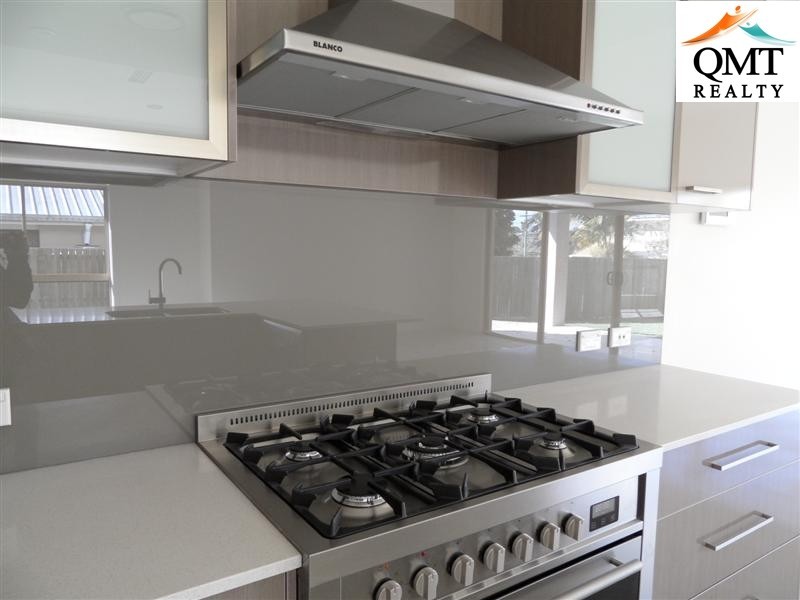 7b Gamenya Drive, Springwood QLD 4127