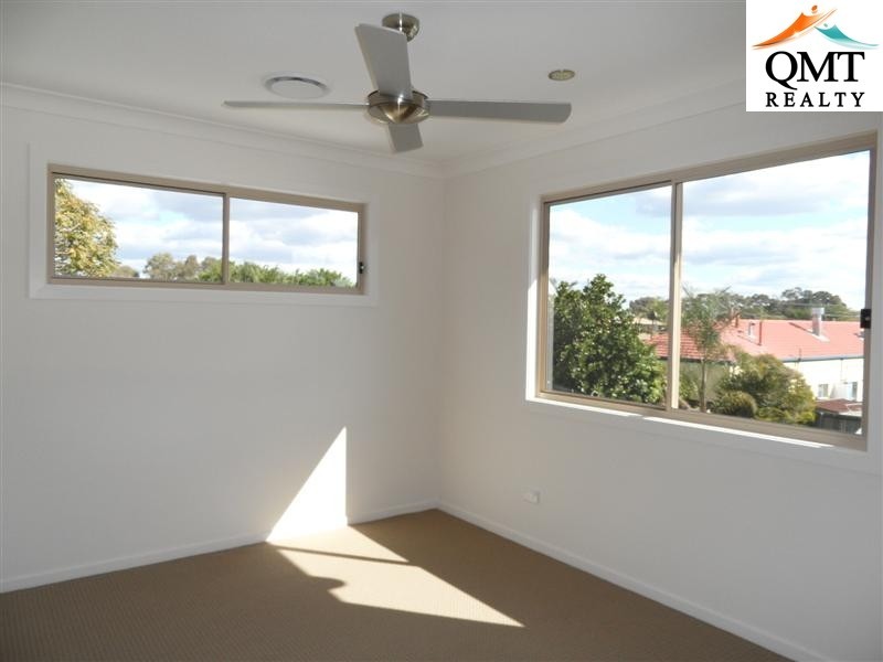 7b Gamenya Drive, Springwood QLD 4127