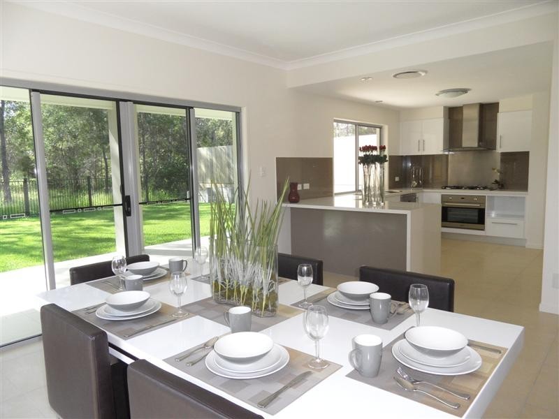 5 Pennington Street, Wakerley QLD 4154