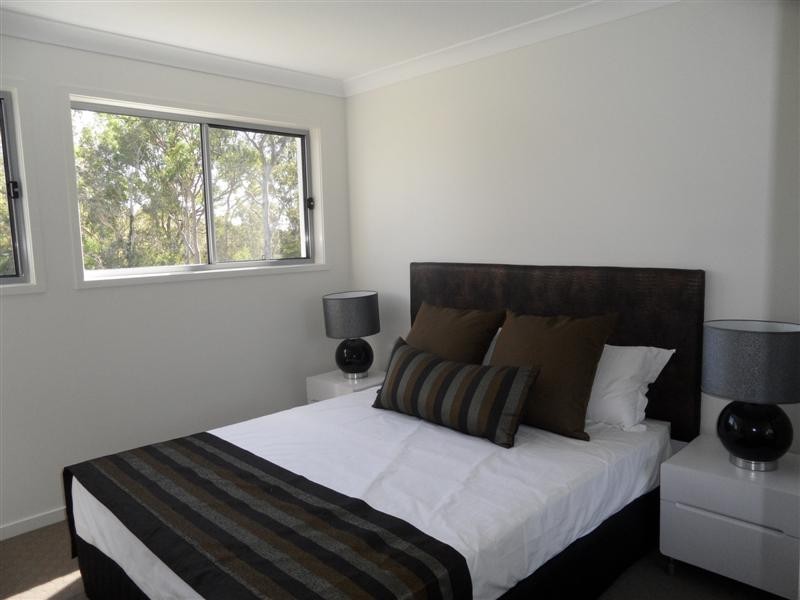5 Pennington Street, Wakerley QLD 4154