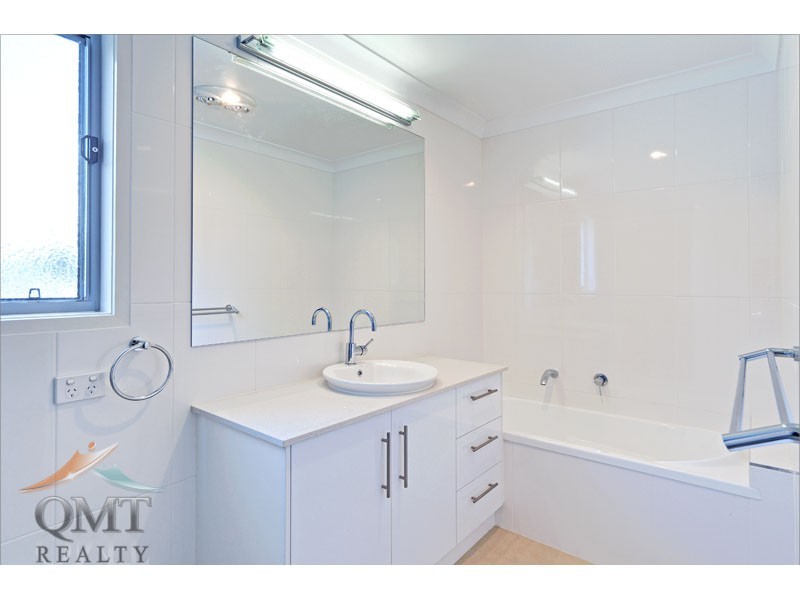 5 Pennington Street, Wakerley QLD 4154