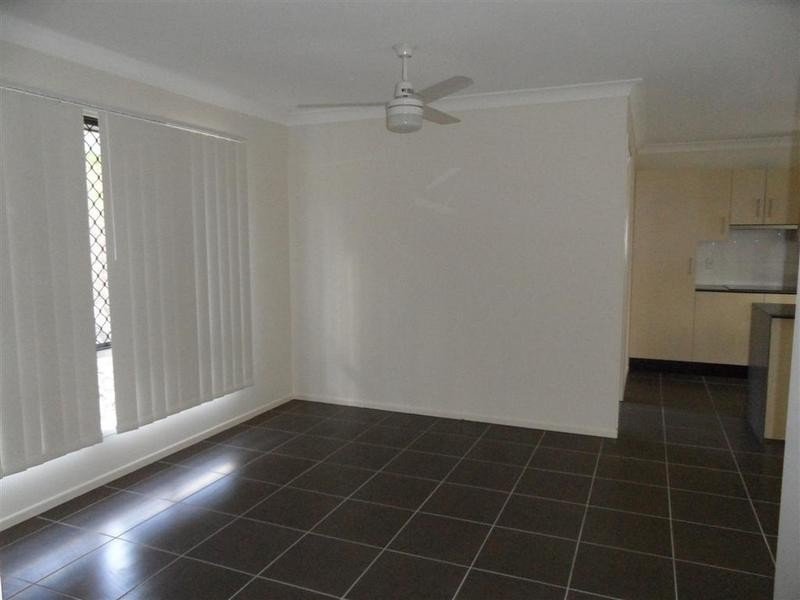 90 High Street, Blackstone QLD 4304