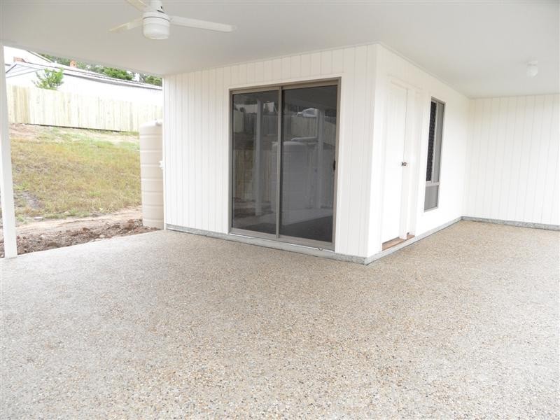 100 High Street, Blackstone QLD 4304