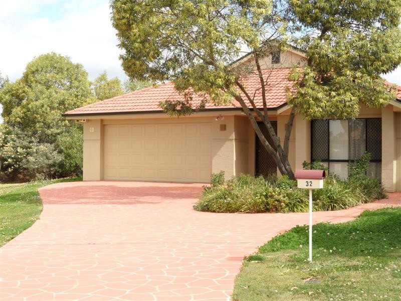 32 Gilberton Street, Forest Lake QLD 4078