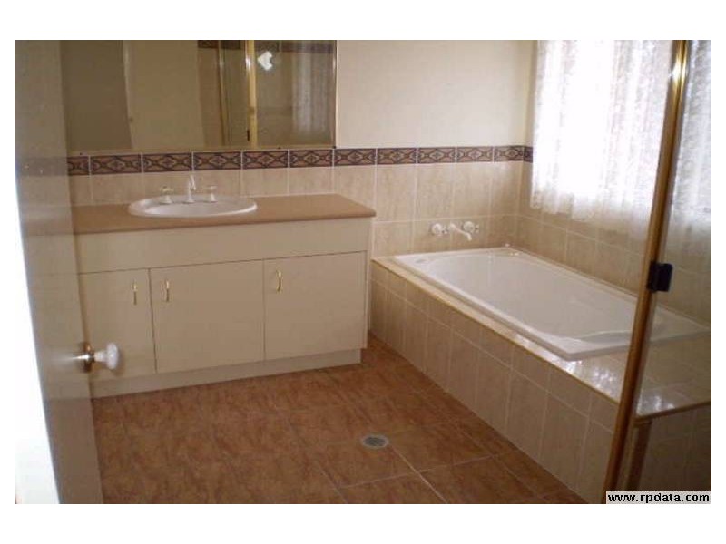 21 Apple Blossom Place, Eight Mile Plains QLD 4113