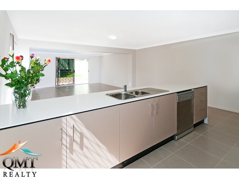 2/26 Bishop Street, Eagleby QLD 4207