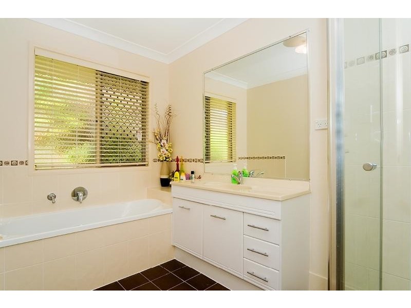 7 Haimes Court, Collingwood Park QLD 4301