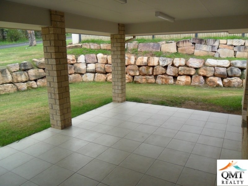 1 Walter Street, Blackstone QLD 4304