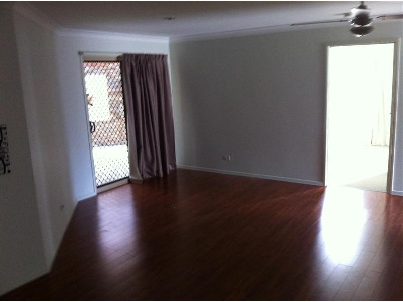 91 High Street, Blackstone QLD 4304