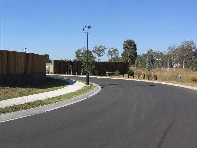 Flinders View QLD 4305