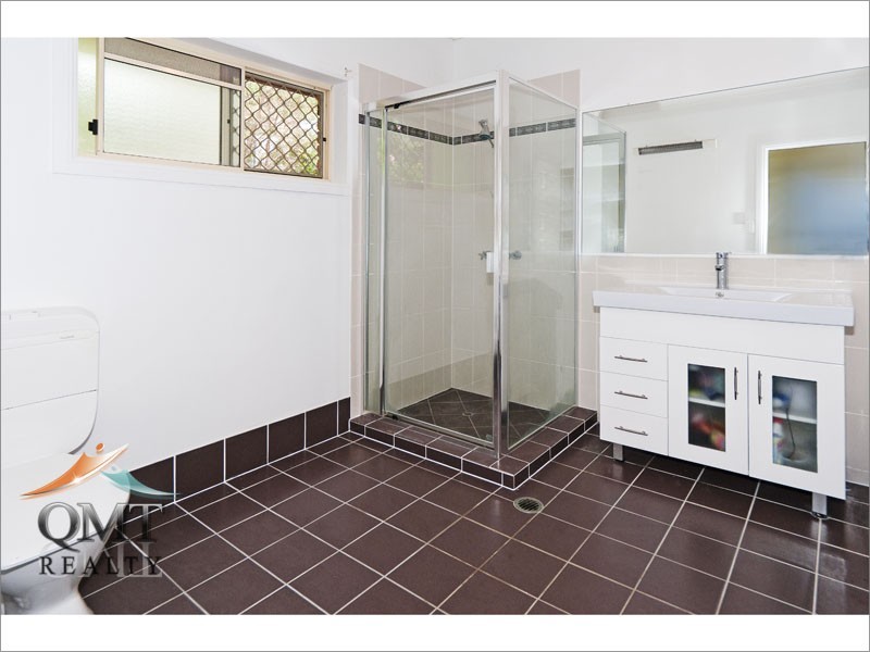 15 Castle Hill Drive, Murrumba Downs QLD 4503