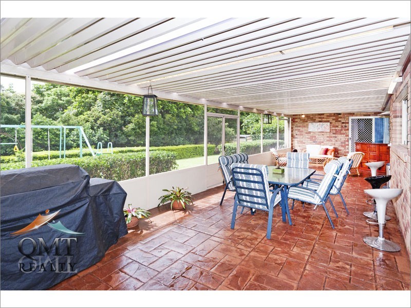 15 Castle Hill Drive, Murrumba Downs QLD 4503