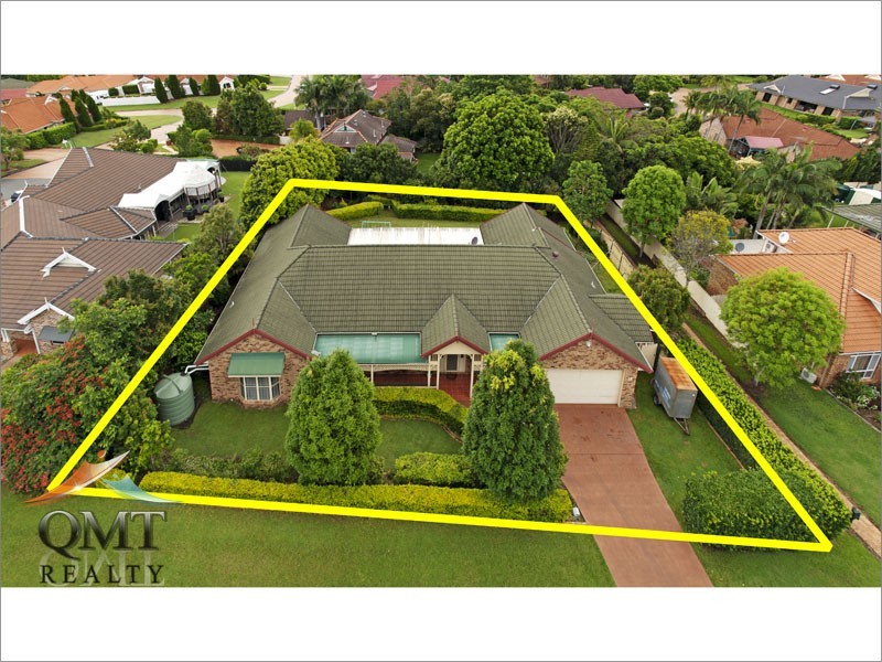 15 Castle Hill Drive, Murrumba Downs QLD 4503