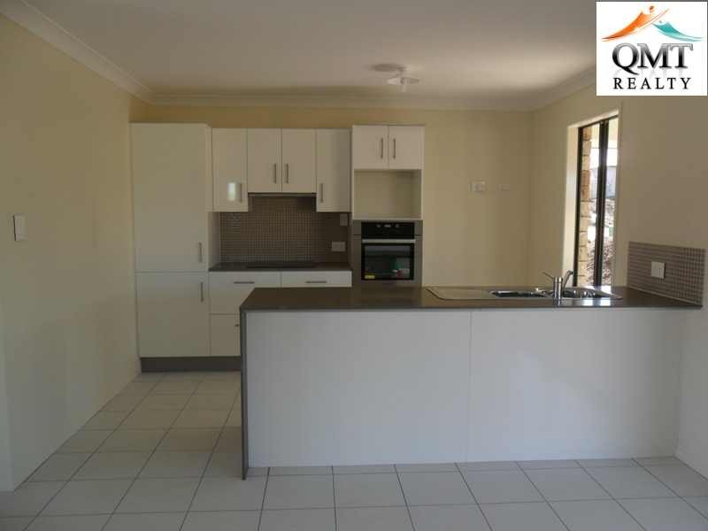 3 Iris Court, Yamanto QLD 4305