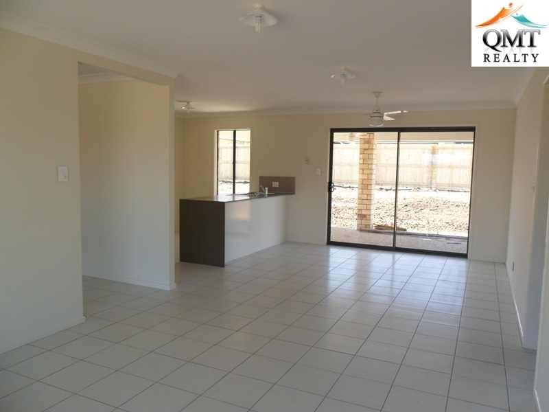 3 Iris Court, Yamanto QLD 4305