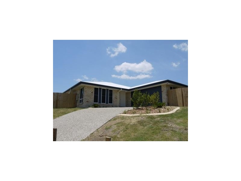 14 Petal Place, Yamanto QLD 4305