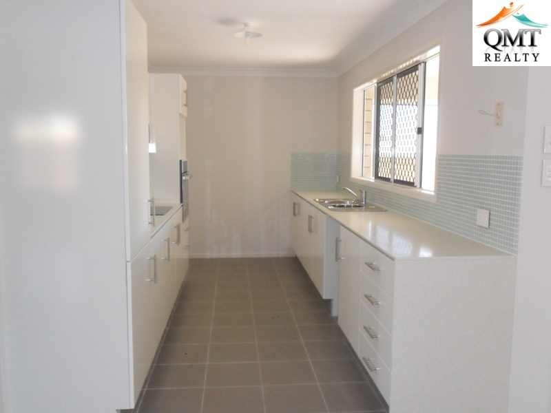 14 Petal Place, Yamanto QLD 4305
