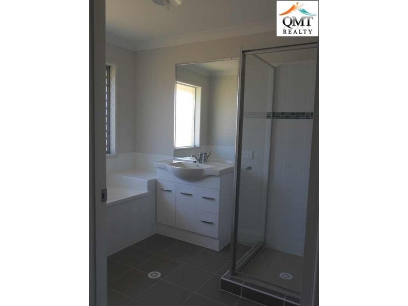 14 Petal Place, Yamanto QLD 4305