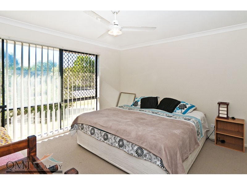 21 Sandpiper Cct, Eagleby QLD 4207