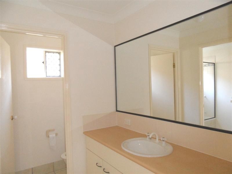 7 Waterview Court, Springfield Lakes QLD 4300