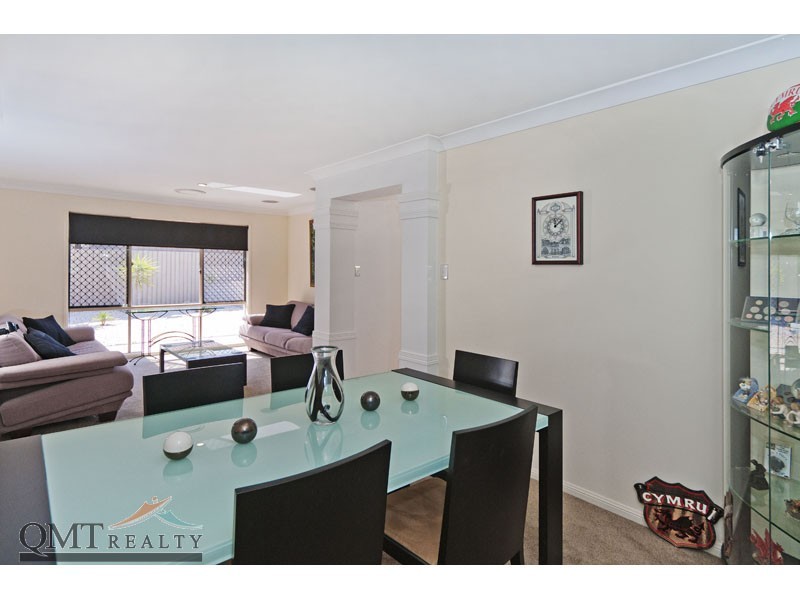 100 Juniper Cct, Stretton QLD 4116