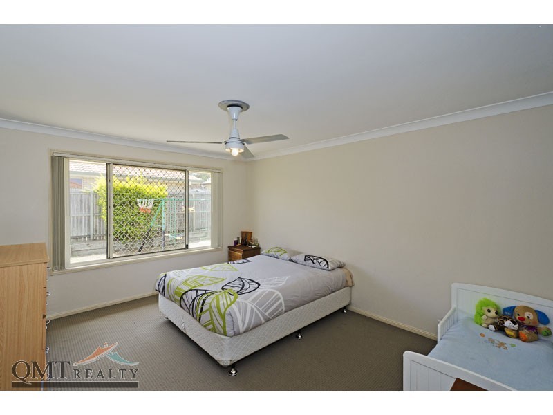 74 Wallum Drive, Parkinson QLD 4115
