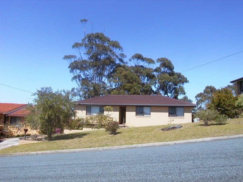 8 Campbell Street, Safety Beach NSW 2456