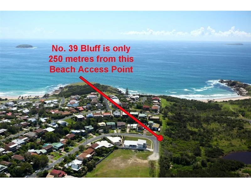 39 Bluff Road, Emerald Beach NSW 2456