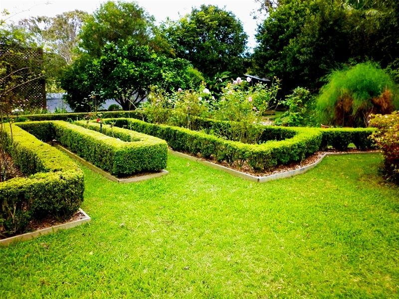 8 Bream Close, Emerald Beach NSW 2456