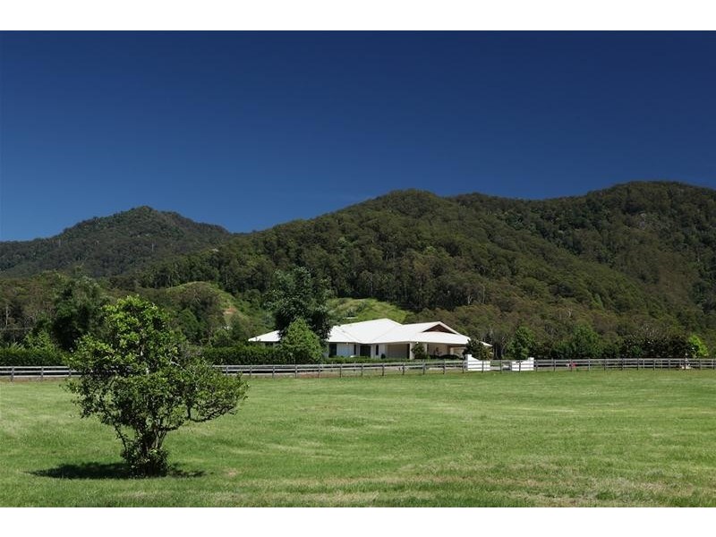 310 Crossmaglen Road, Coffs Harbour NSW 2450