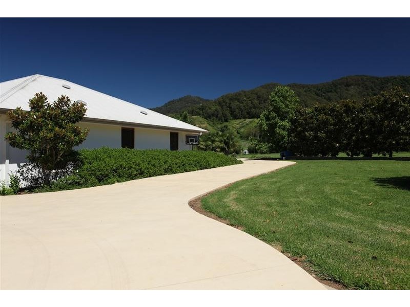 310 Crossmaglen Road, Coffs Harbour NSW 2450