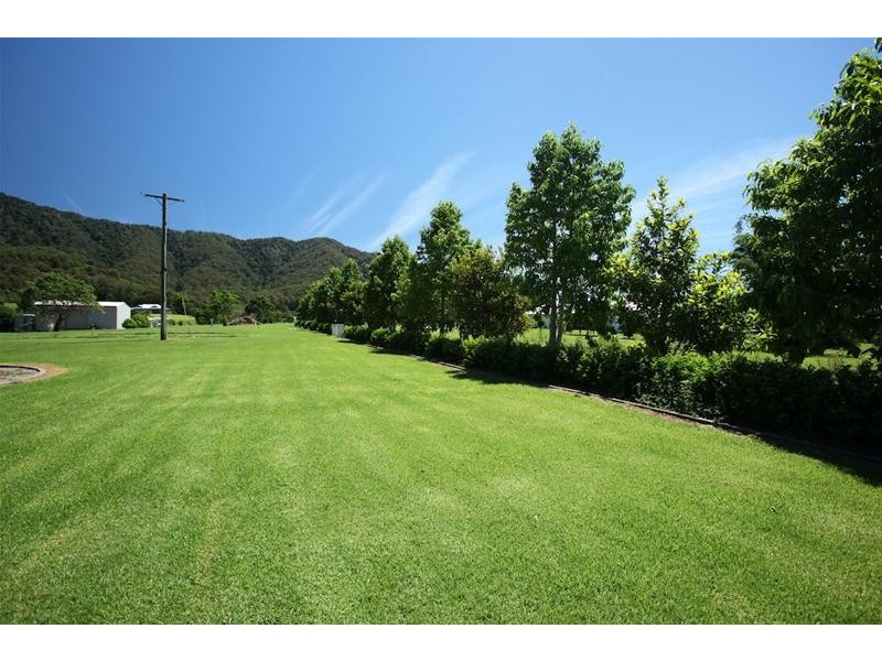 310 Crossmaglen Road, Coffs Harbour NSW 2450