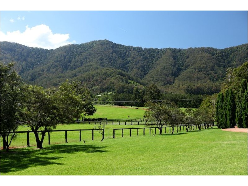 279 Crossmaglen Road, Coffs Harbour NSW 2450