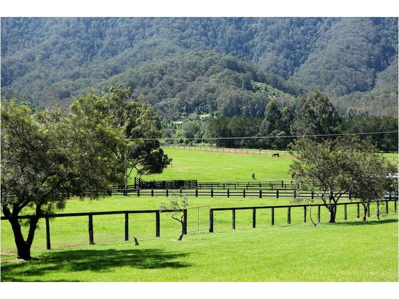 279 Crossmaglen Road, Coffs Harbour NSW 2450