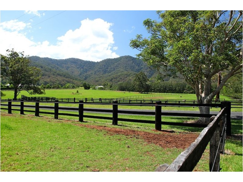 279 Crossmaglen Road, Coffs Harbour NSW 2450