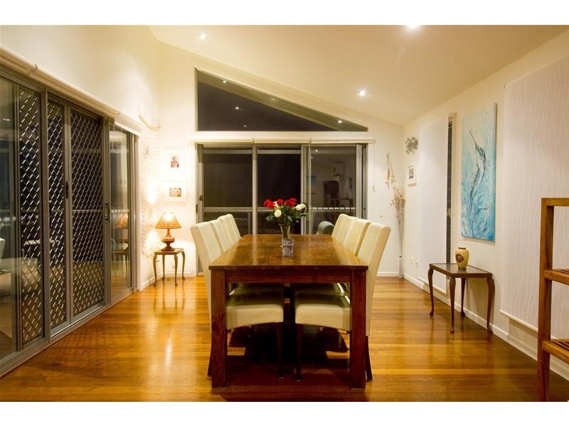11 Sapphire Crescent, Sapphire Beach NSW 2450