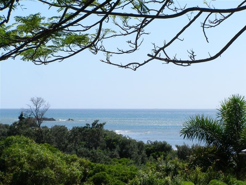 35 Sapphire Crescent, Sapphire Beach NSW 2450