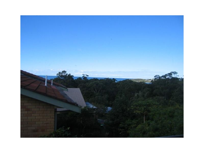 8 Campbell Street, Safety Beach NSW 2456