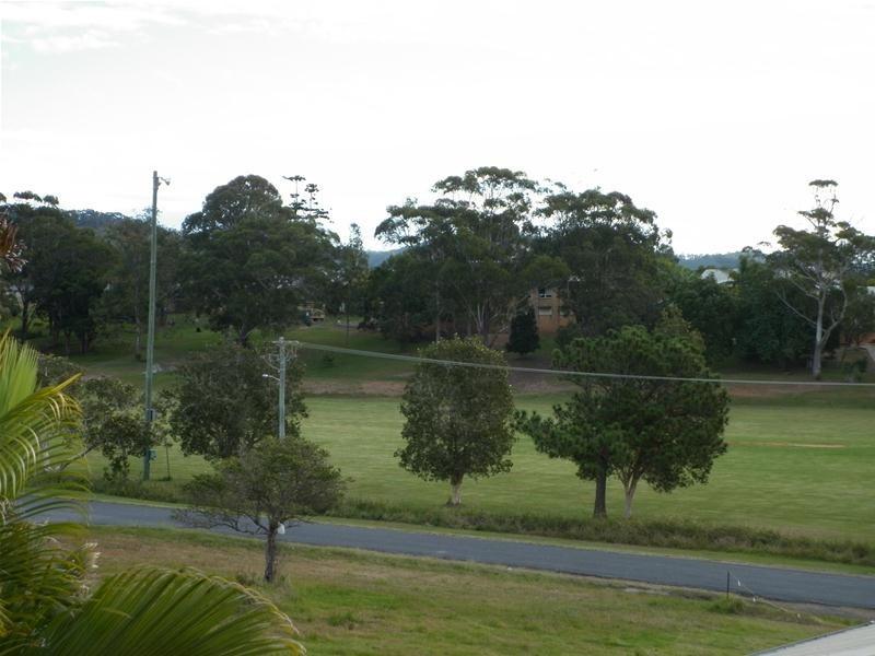 2/5 Trafalgar Lane, Woolgoolga NSW 2456